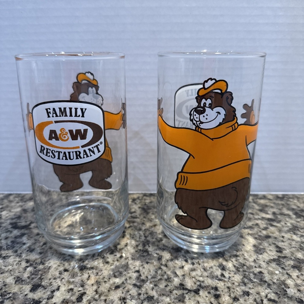 Set Of 2 A&W Family Restaurant‎ Vintage Glasses